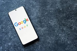 Google E-A-T mit mehr Vertrauen ist EEAT